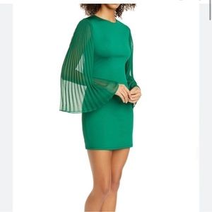 Alice + Olivia green dress never wore